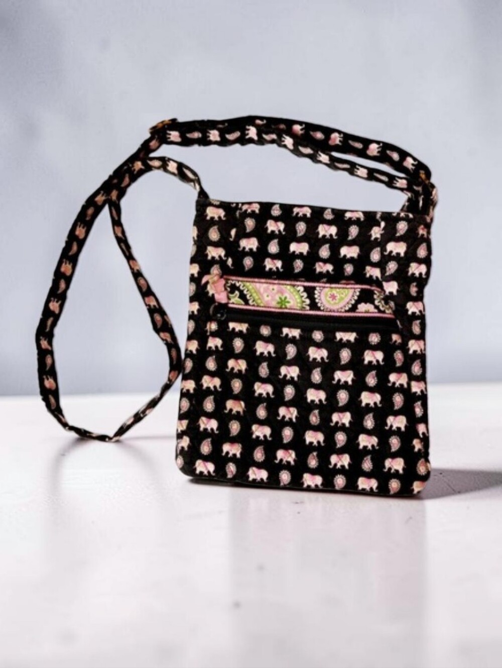 VERA BRADLEY Hipster Pink Elephant Bag black pink green Paisley